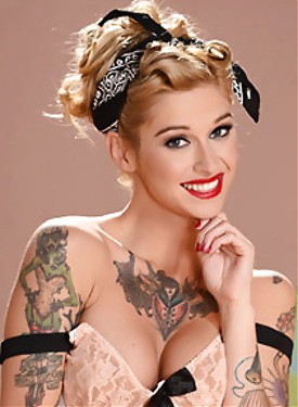 Kleio Valentien